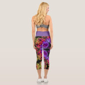 Dot Mandala Blume Lila Orange und Gelb Capri Leggings (Rückseite)