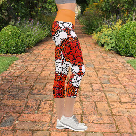 Dot Mandala Blume Orange White und Red Capri Leggings