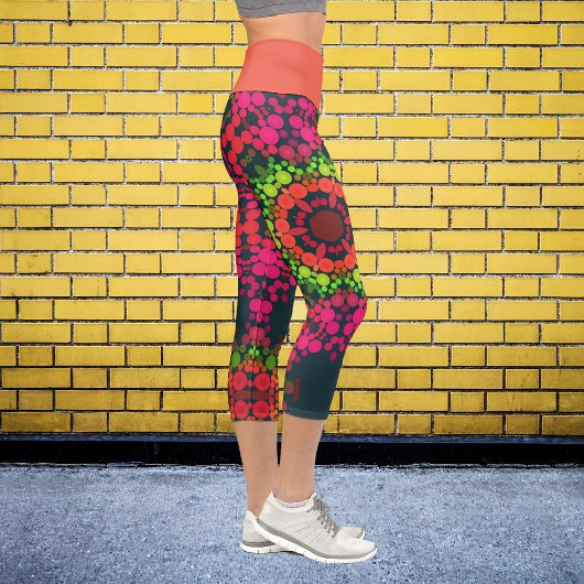 Dot Mandala Blume Rosa Grün und Orange Capri Leggings