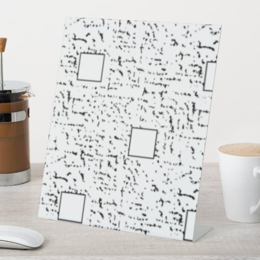 Dot, Vampire Gray Pedestal Sockelschild (In Situ)