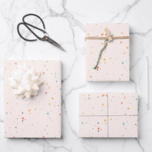 Dots & Triangle Confetti-Muster Geschenkpapier Set (Vorderseite)