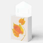 Dotty Spotty fällt auf eine Gefälligkeitsbox Geschenkschachtel (Geöffnet)