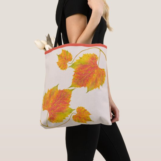 Dotty Spotty fällt auf eine Tasche (Von Nahem)