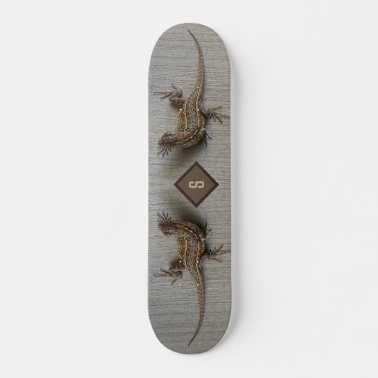 Double Lizard Monogram Skateboard (Vorne)
