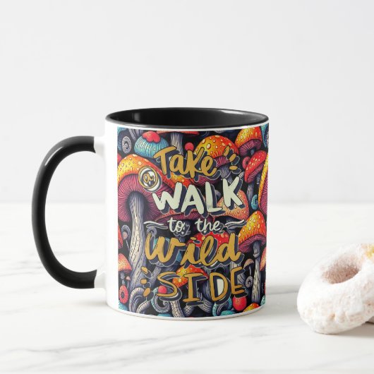 Double-Sided Mushroom Magic Retro Mug Tasse (Mit Donut)