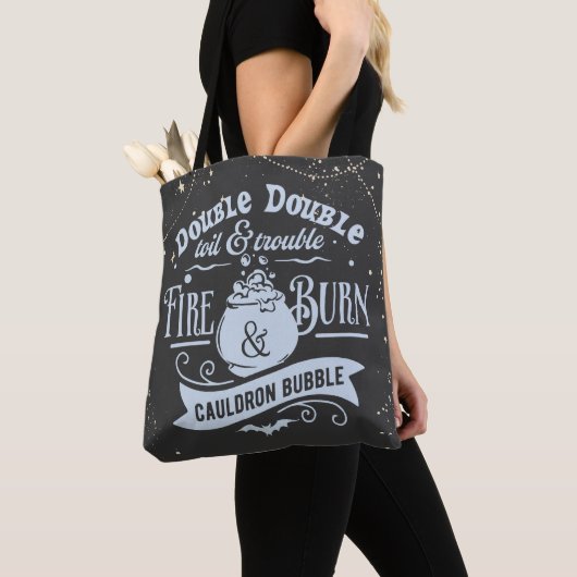Double Toil und Trouble Hat Halloween Tasche (Von Nahem)