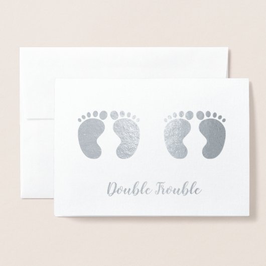 Double Trouble Twins Neue Baby-Ankündigung Silver Folienkarte (Vorderseite mit Umschlag)