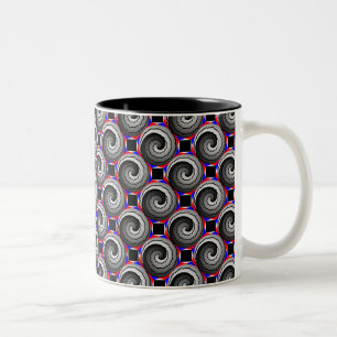 Double Yin Yang Spiral von Kenneth Yoncich Zweifarbige Tasse