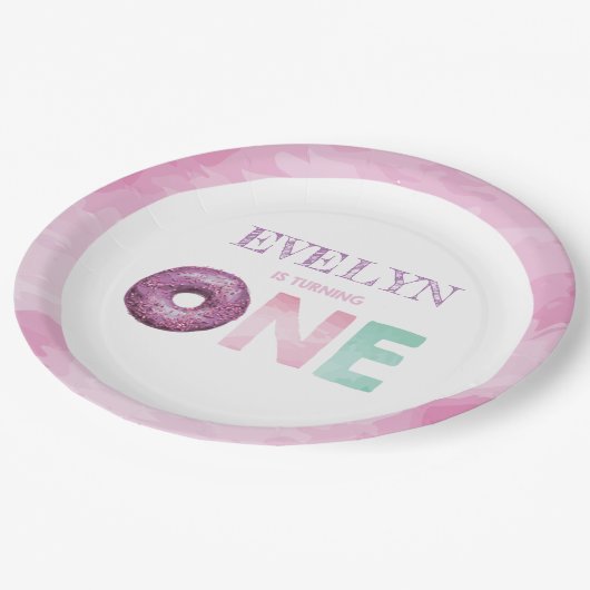 Doughnut First Birthday Personalisiert Pappteller (Schrägansicht)