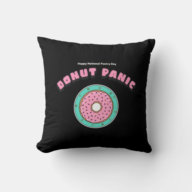 Doughnut Panic T - Shirt Kissen (Vorderseite)