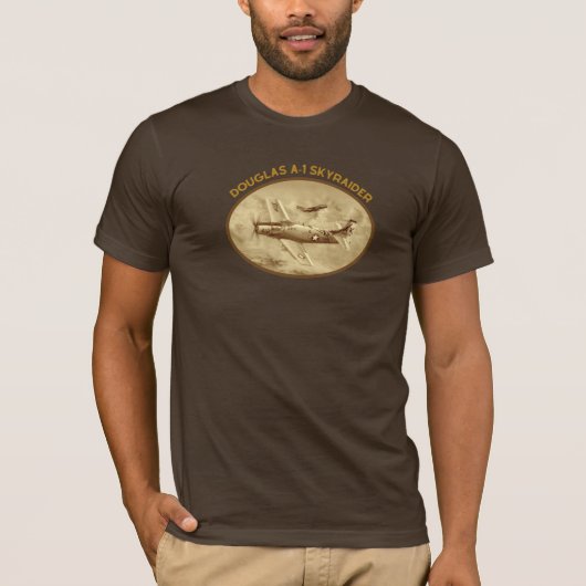 Douglas A-1 Skyraider Kampfflugzeug Flugzeug 1946- T-Shirt (Vorderseite)