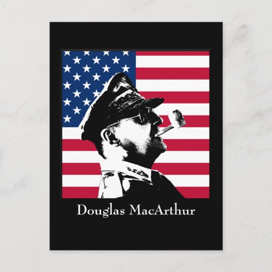 Douglas MacArthur and the American Flag Postkarte (Vorderseite)