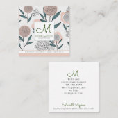 Doula hält Hand gezeichnetes Blumen mit Monogramm Quadratische Visitenkarte (Vorne/Hinten)