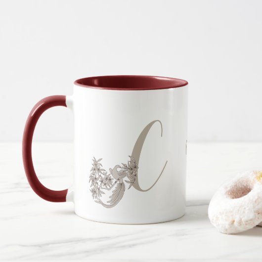 Dove Elegant Monogram Initial C Ihr Name Tasse (Mit Donut)
