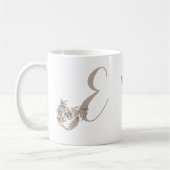 Dove Elegant Monogram Initial E Name Kaffeetasse (Links)
