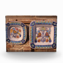 Dove Muster auf der traditionellen Posterplakette