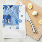 Dove With Celtic Peace Text In Blue Tones Geschirrtuch (Viertel Falte)