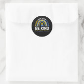Down Syndrome Awareness Be Kind World Rainbow Boho Runder Aufkleber (Tasche)