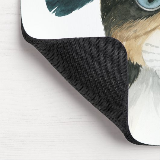 Downton Cat | Mit Federn bekleidet. Mousepad (Ecke)
