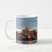 Downtown Providence Reflections Kaffeetasse (Links)