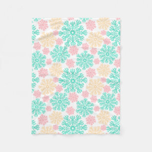 Dozy Winter Wonderland Schneeflocken Muster Fleecedecke