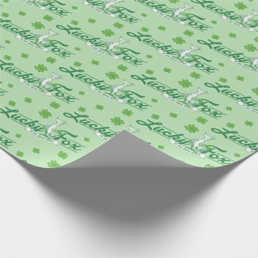 Dr. Seuss | Glücklicher Fox in seinen irischen Soc Geschenkpapier (Ecke)