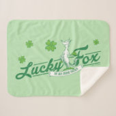 Dr. Seuss | Glücklicher Fox in seinen irischen Soc Sherpadecke (Vorderseite (Horizontal))