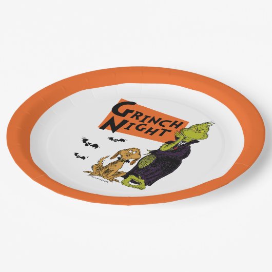 Dr. Seuss | Hallowen Grinch Night Graphic Pappteller (Schrägansicht)