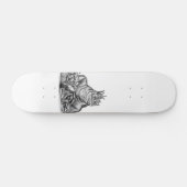Drache auf dem Felsen Skateboard (Horizontal)