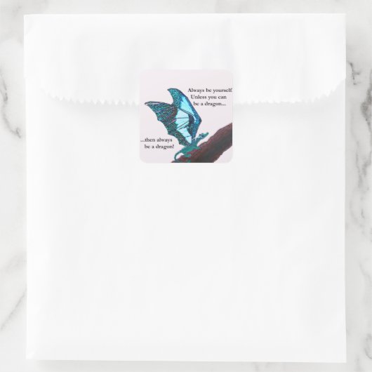 Drache auf Zweig Quadratischer Aufkleber (Tasche)