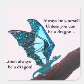 Drache auf Zweig Quadratischer Aufkleber (Vorderseite)