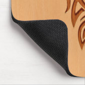 Drache graviert auf hölzernem Effekt Mousepad (Ecke)