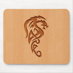 Drache graviert auf hölzernem Effekt Mousepad