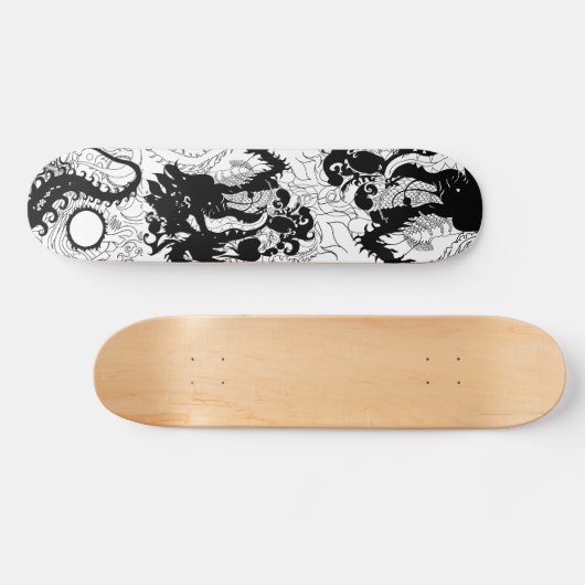 Drache-Höhle (Silhouette) Skateboard (Horizontal)
