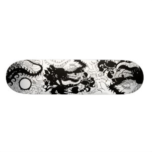 Drache-Höhle (Silhouette) Skateboard