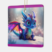 Drache im Schnee. Keramikornament (Links)