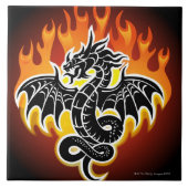 Drache mit Flammen im Hintergrund Fliese (Vorderseite)