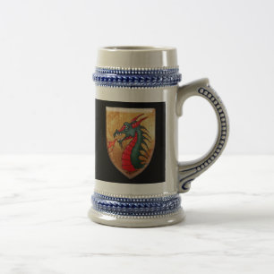 Drache-Schild auf Schwarzem Bierglas