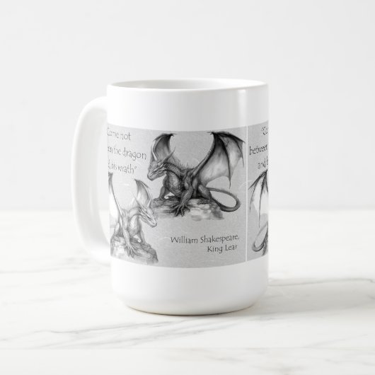 Drachen mit King Lear Zitat grau, schwarz, weiß Ta Kaffeetasse (Vorderseite Links)