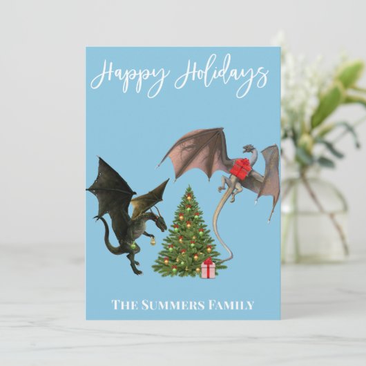 Drachen mit Weihnachtsbaum Feiertagskarte (Stehend Vorderseite)