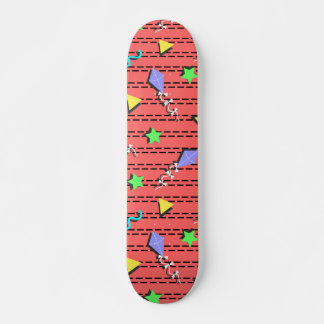 Drachen, Sterne, Dreiecke und Kurven Skateboard