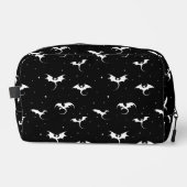 Drachen und Sterne auf schwarzem Hintergrund Waschbeutel (Vorderseite)