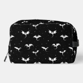 Drachen und Sterne auf schwarzem Hintergrund Waschbeutel (Rückseite)