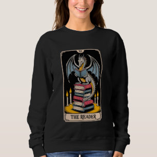 Drachen von Lesewürmern, die das Buch über den Rea Sweatshirt