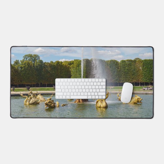 Drachenbrunnen im Garten Versailles - Frankreich Schreibtischunterlage (Tastatur & Maus)