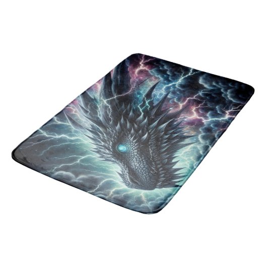 Drachenkopf in einem Gewitter mit Blitz Badematte (Schrägansicht)