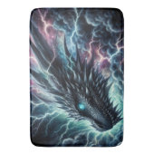 Drachenkopf in einem Gewitter mit Blitz Badematte (Vorderseite Vertikal)