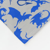 Drachenmuster 02 blue.bwx4 grau BG Fleecedecke (Ecke)