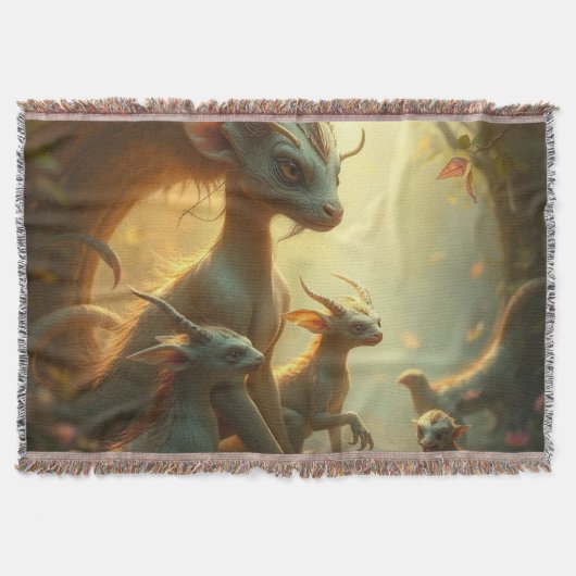 „Drachenmutter im goldenen Wald“ Decke (Vorderseite)
