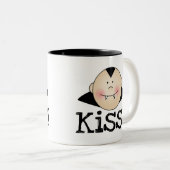 Dracula Kiss Zweifarbige Tasse (VorderseiteRechts)